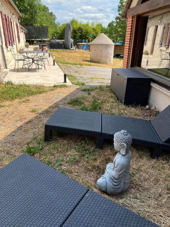 Une Pause S'Impose ;) Méry-sur-Cher Eksteriør bilde